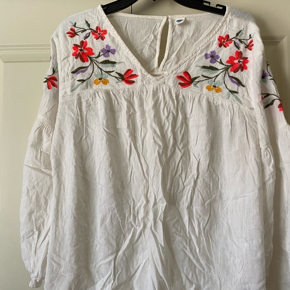 Embroidered top - Picture 1 of 5